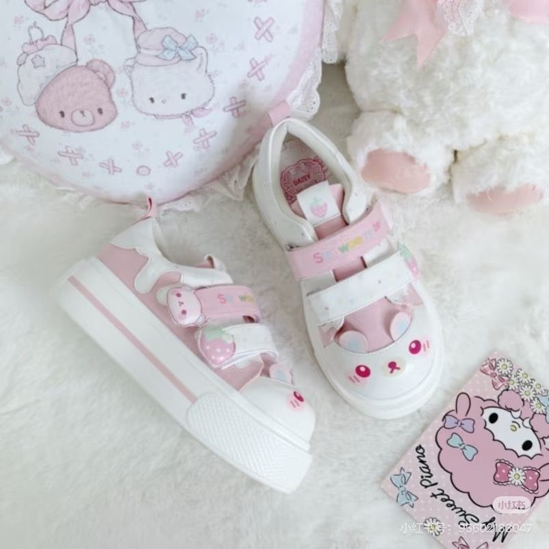 2026年秋新作 可愛いイチゴ柄ベアロリータキャンバスシュー - Women Shoes Store のレビューと価格