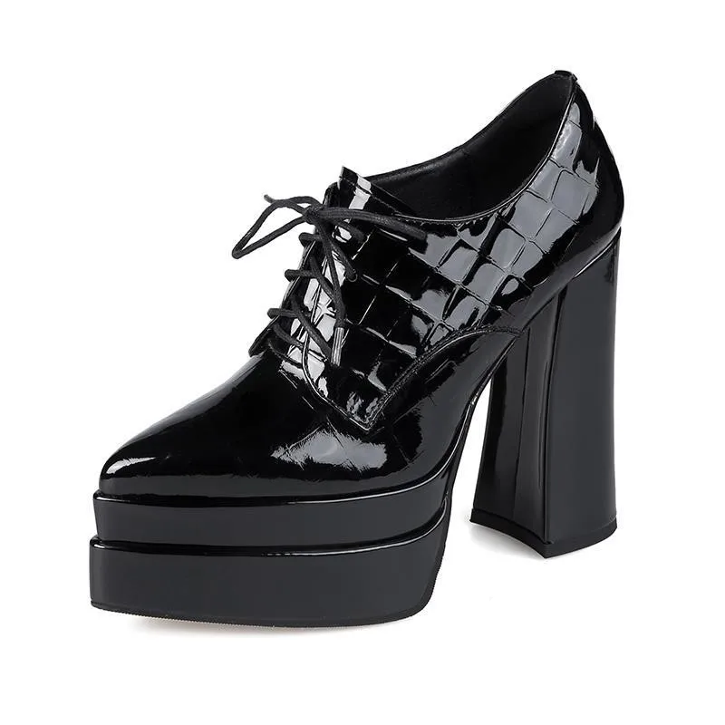ポインテッドトゥストラップハイヒールレディース2025春新作 - Patent Leather Pump のレビューと価格