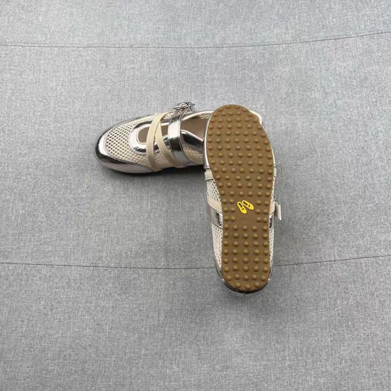 新しいスプライシング織り込み中空スニーカー 2026年春夏  - Women Shoes Store のレビューと価格