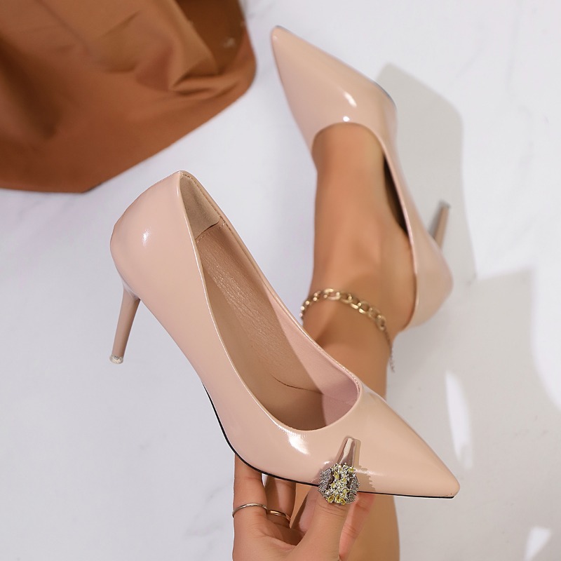 パテントレザー ヌードカラー ハイヒール レディース 大きい - Patent Leather Pump のレビューと価格