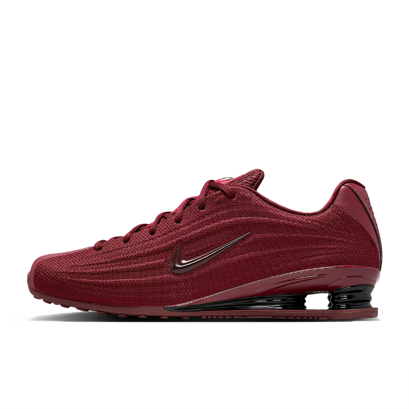 ナイキ ショックス Z レトロ：スタイリッシュで滑り止め加工 - Women Shoes Running Nike のレビューと価格