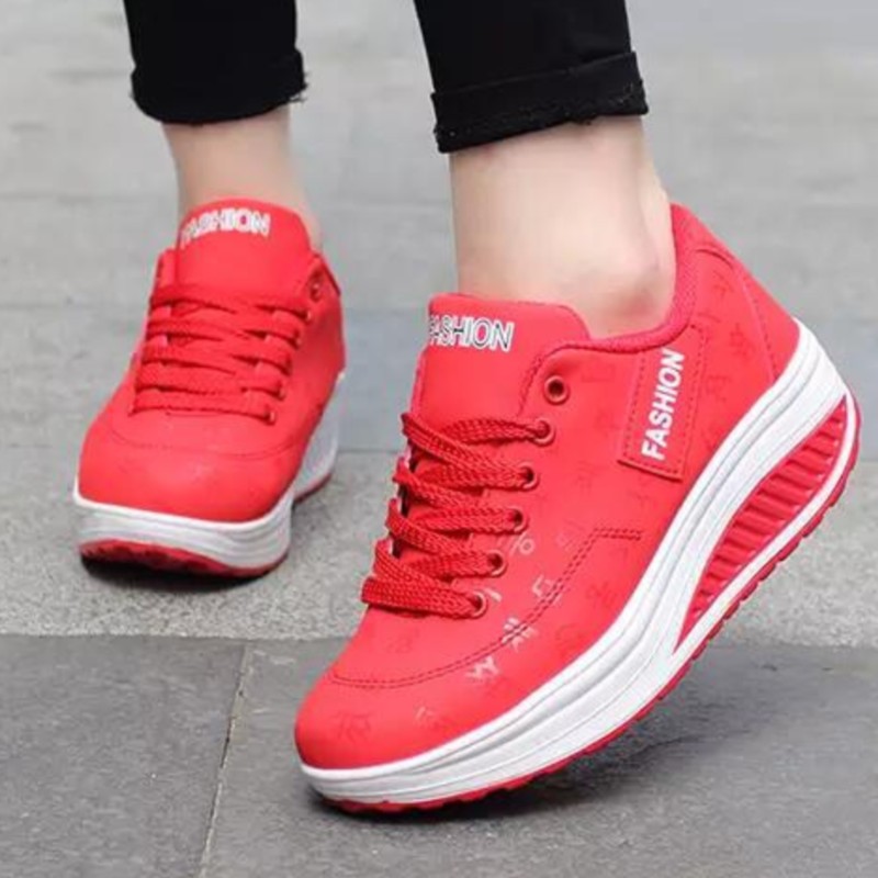 2025年新作 レディース ランニングシューズ 通気性抜群  - Women'S Shoes New Balance のレビューと価格